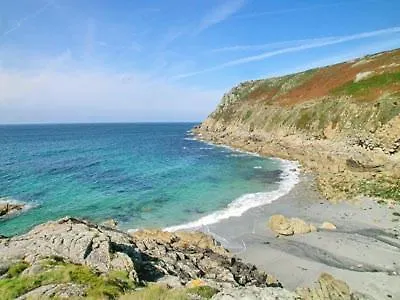 Porth Nanven Barn